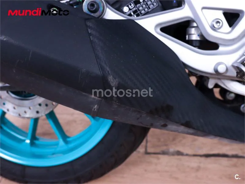 Yamaha MT-125 – Vista 16