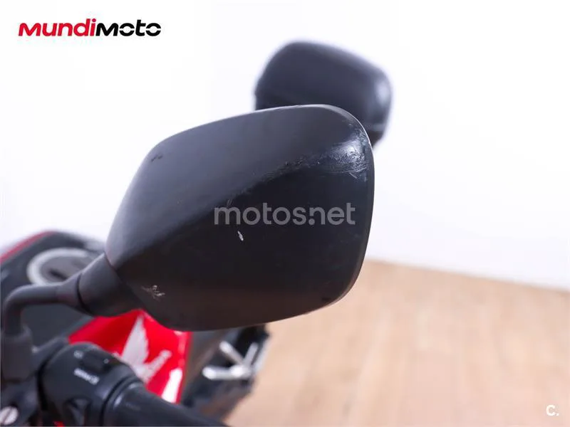 Honda CB 125 R – Vista 13