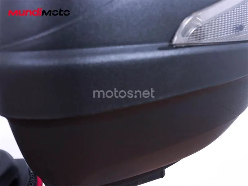 Honda CB 125 R – Vista 14