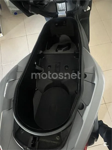 Yamaha XMAX 300 – Vista 5