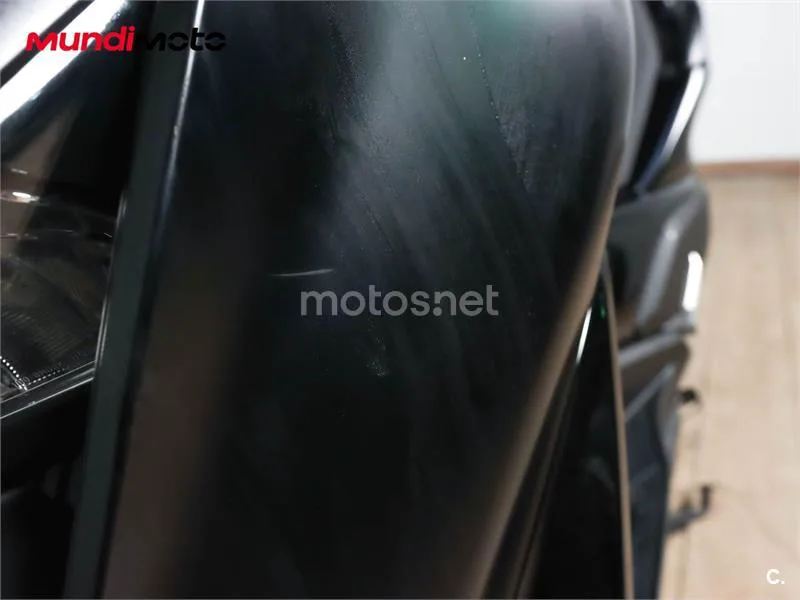Yamaha XMAX 300 – Vista 13