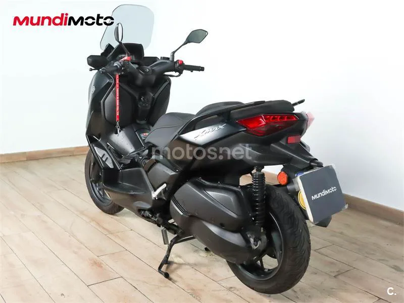 Yamaha XMAX 300 – Vista 8