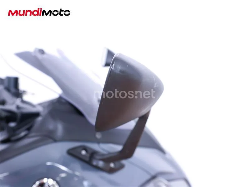 Yamaha TMAX – Vista 13