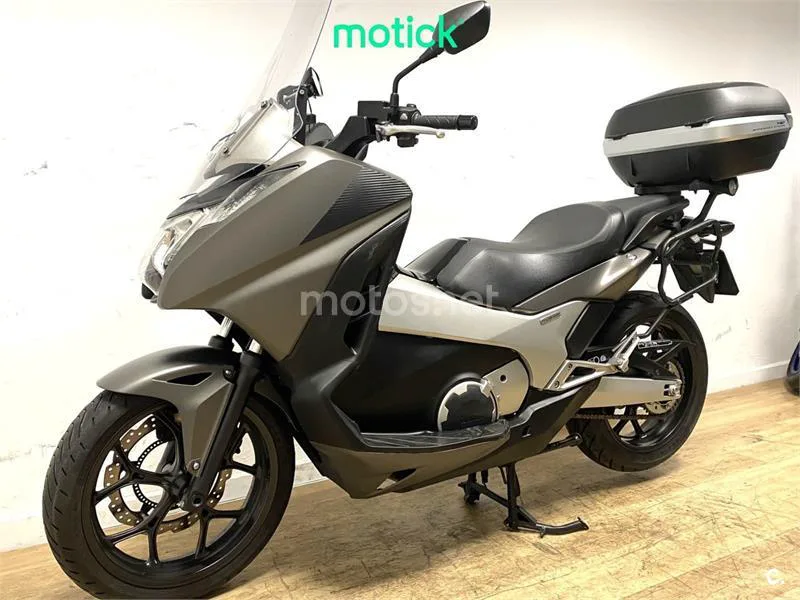 Honda Integra – Vista 10
