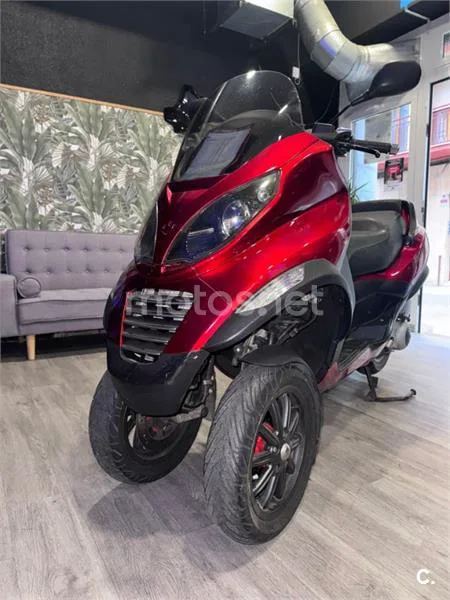 Piaggio MP3 125 – Vista 3