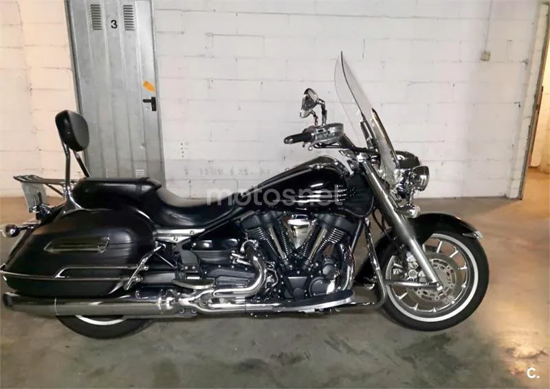 Yamaha XV 1900A Midnight Star – Vista 6