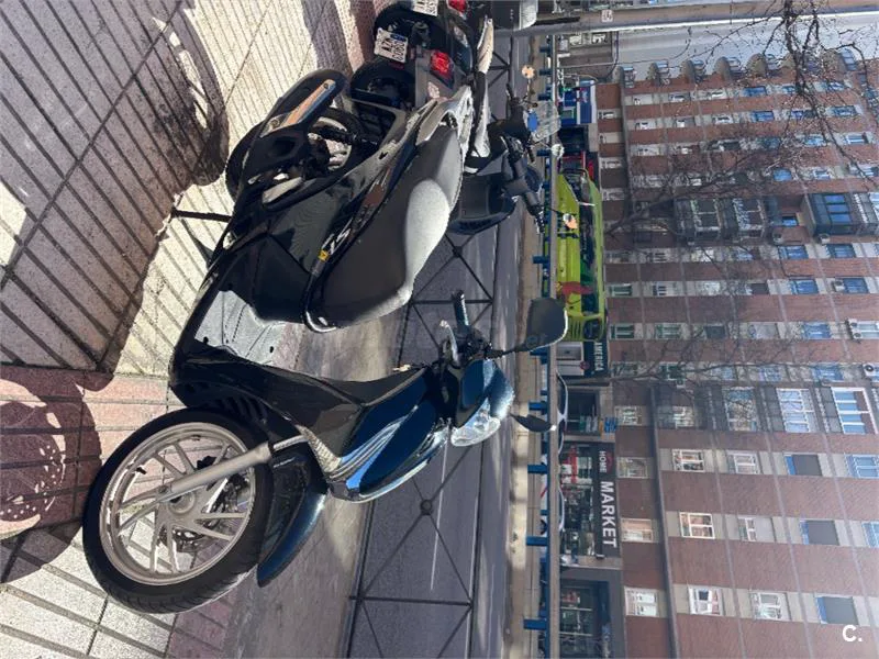 Honda SH 125i – Vista 3