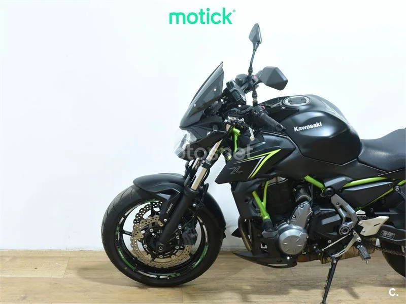 Kawasaki Z650 – Vista 8