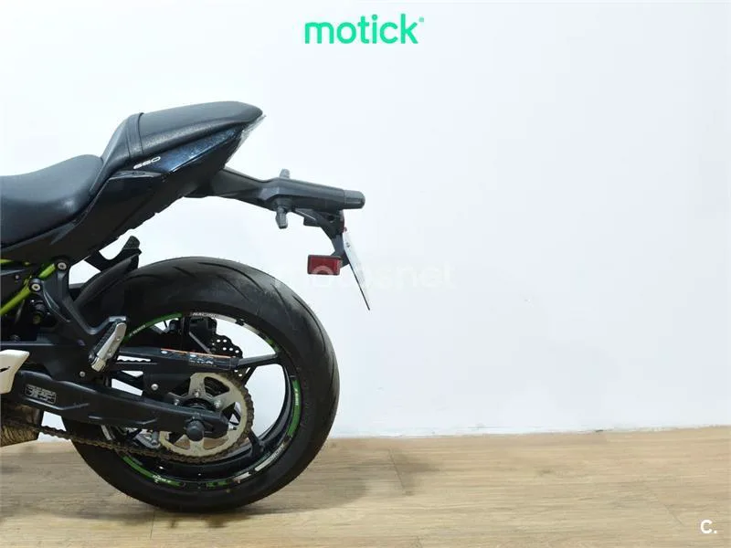 Kawasaki Z650 – Vista 9
