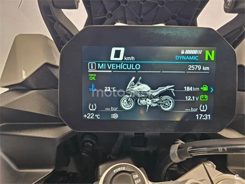 BMW F 900 XR – Vista 6