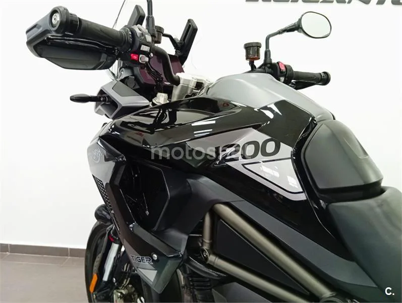 Triumph Tiger 1200 – Vista 10