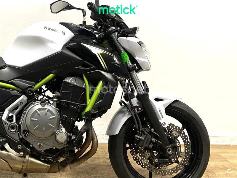 Kawasaki Z650 – Vista 3