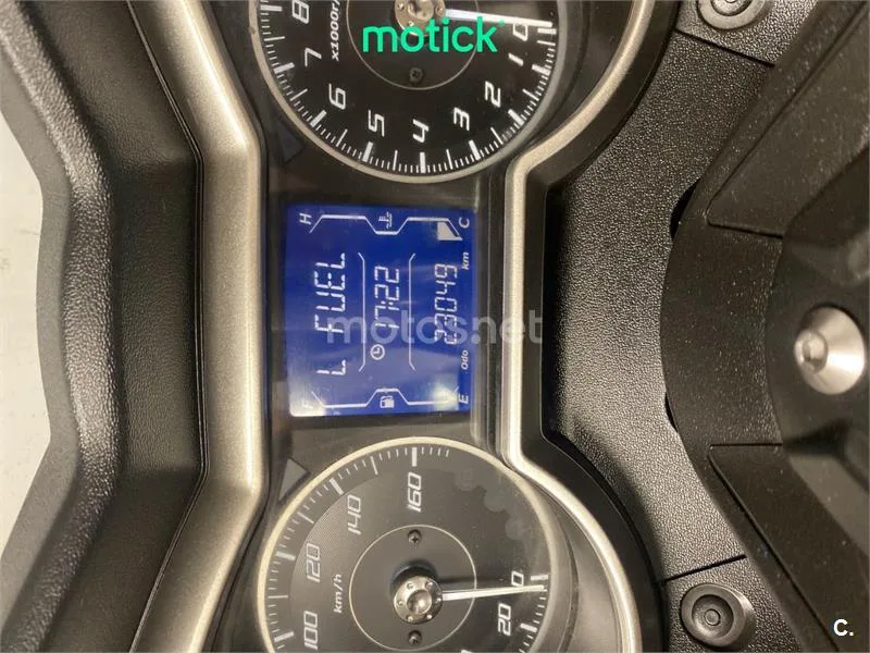 Yamaha XMAX 125 – Vista 4