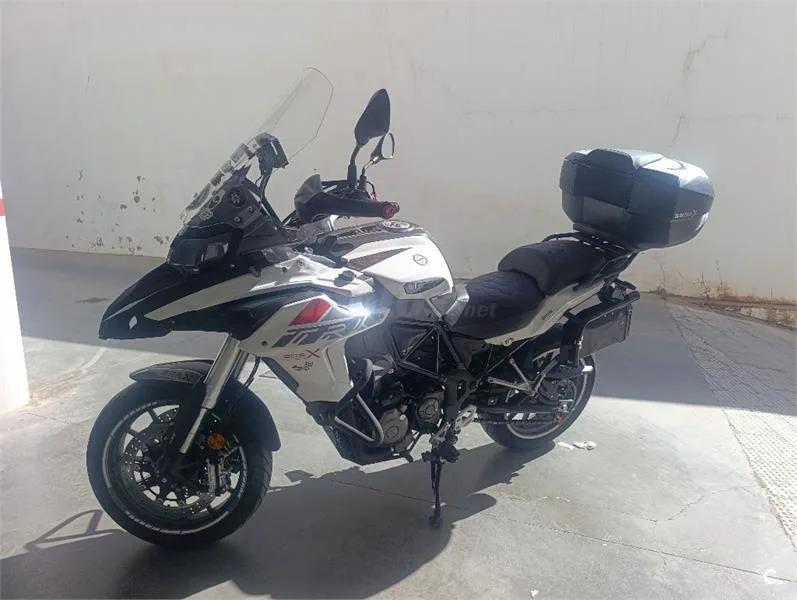 Benelli TRK 502 – Vista 2