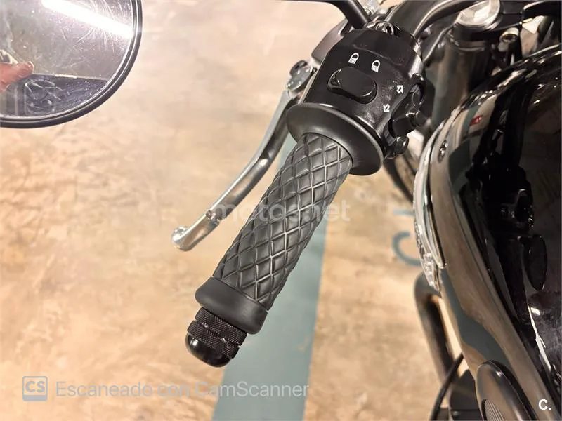 Triumph Bonneville T100 – Vista 3