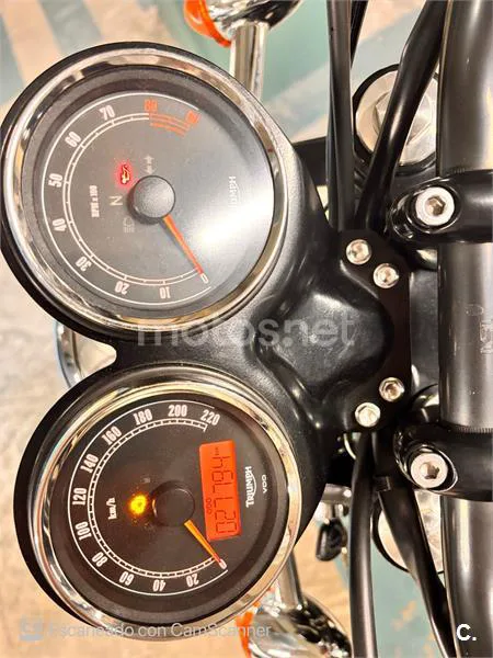 Triumph Bonneville T100 – Vista 10