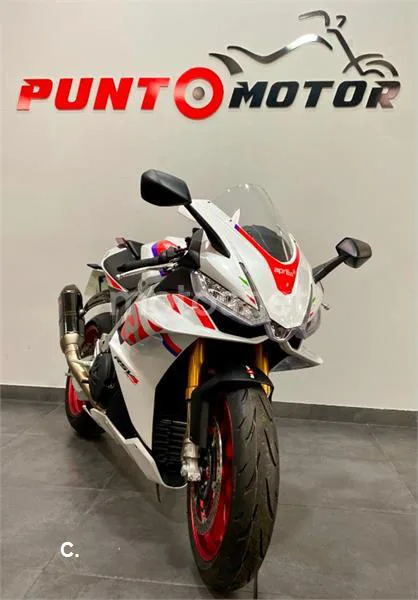 Aprilia RSV4 Factory – Vista 3