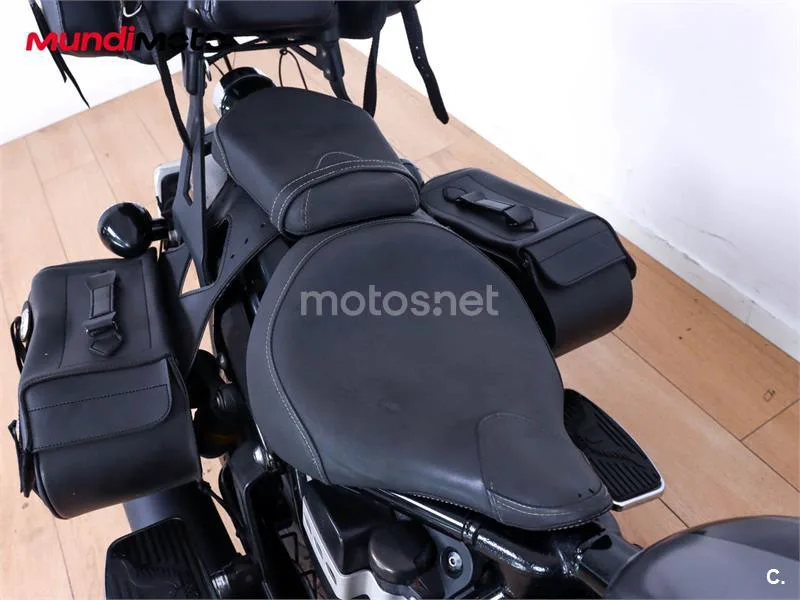 Yamaha XV 950 – Vista 24