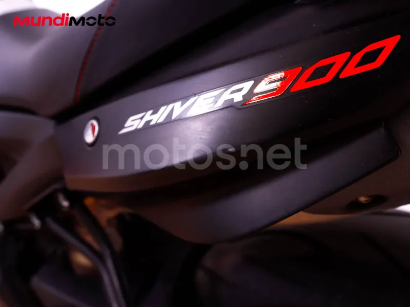Aprilia Shiver 900 - Vista 31