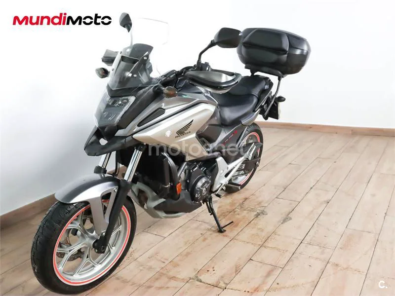 Honda NC 750 – Vista 7