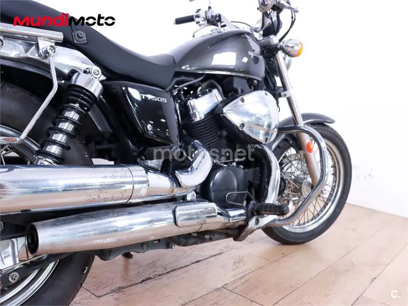 Honda VT 750 S – Vista 4