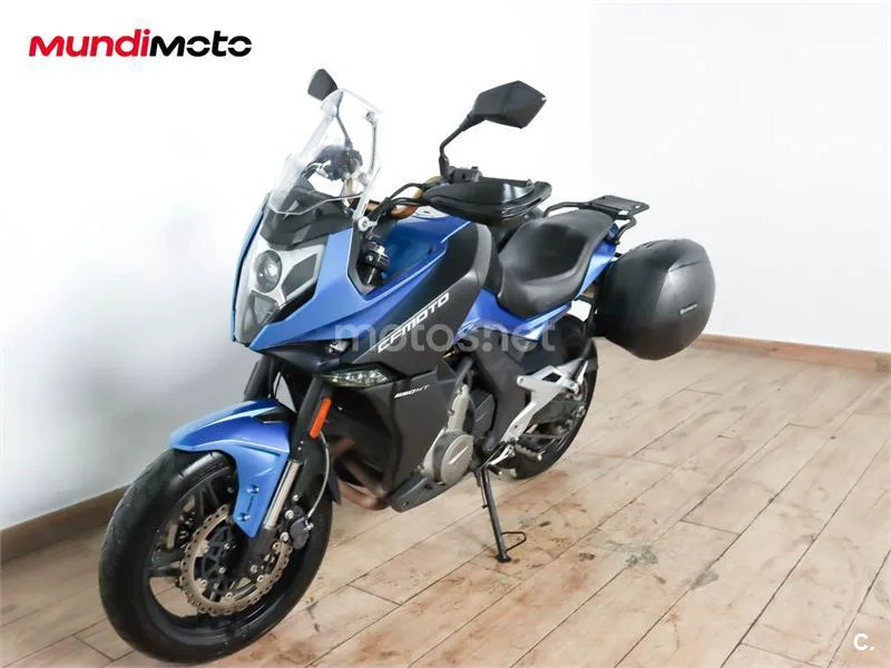 CFMOTO 650MT – Vista 7