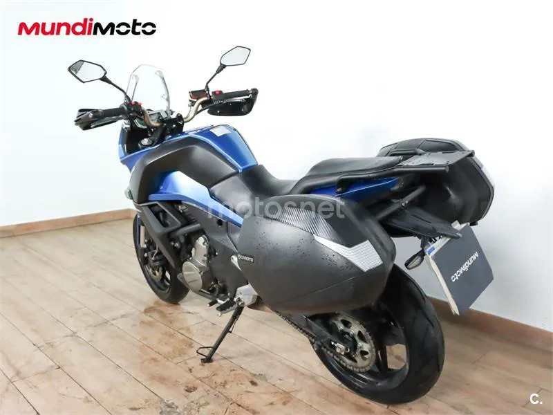 CFMOTO 650MT – Vista 8