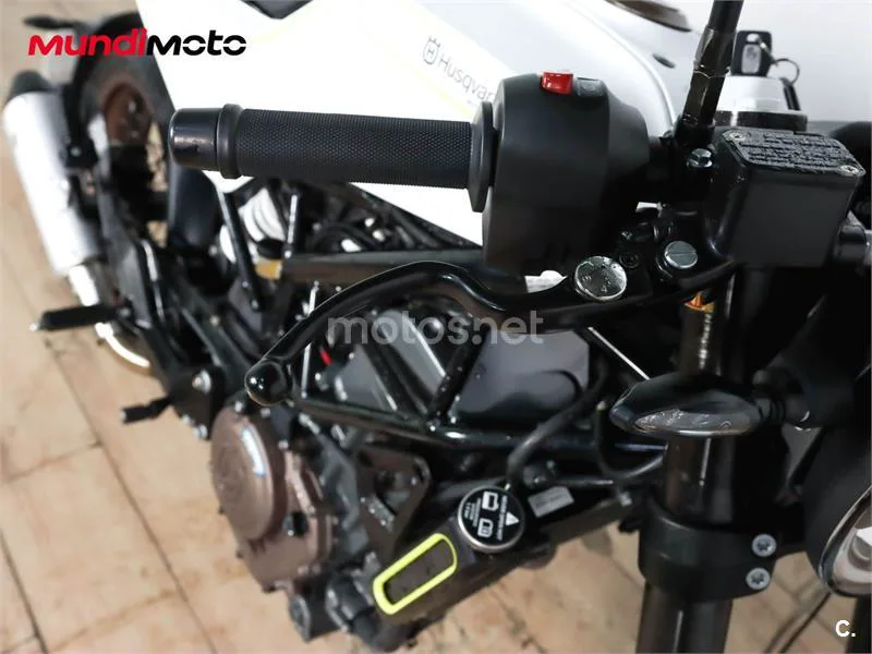 Husqvarna Vitpilen 401 – Vista 14