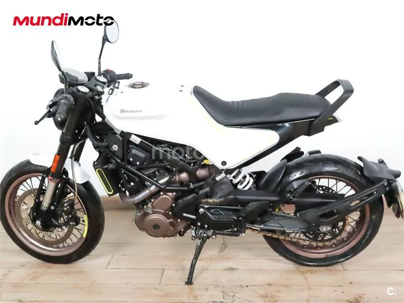 Husqvarna Vitpilen 401 – Vista 6