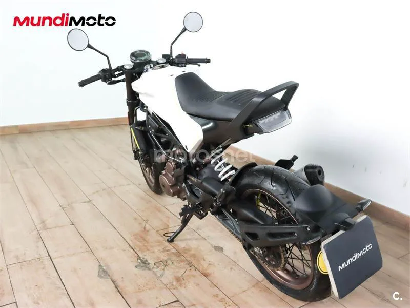 Husqvarna Vitpilen 401 – Vista 8