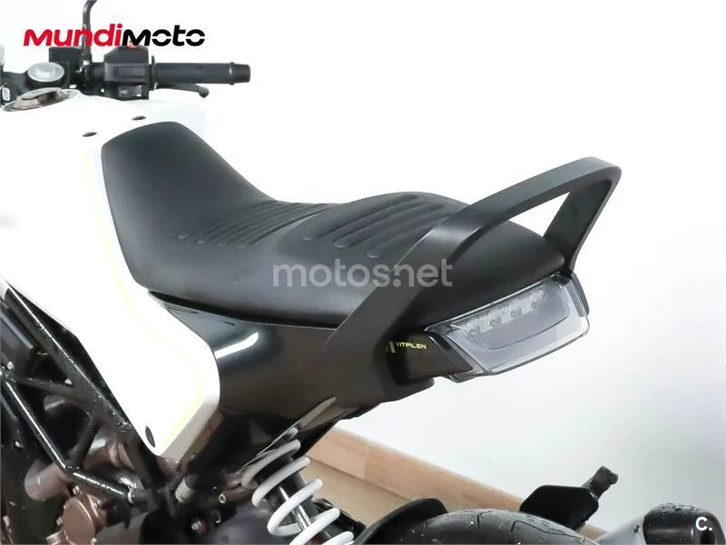 Husqvarna Vitpilen 401 – Vista 9
