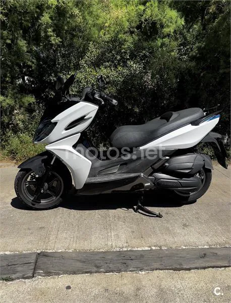 Kymco K-XCT 125i – Vista 2