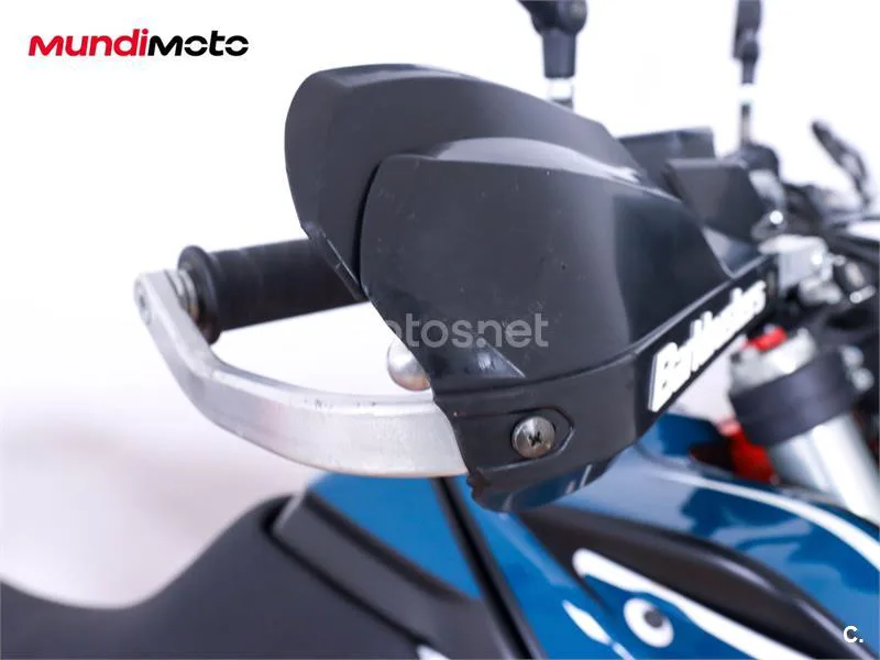 KTM 890 – Vista 13