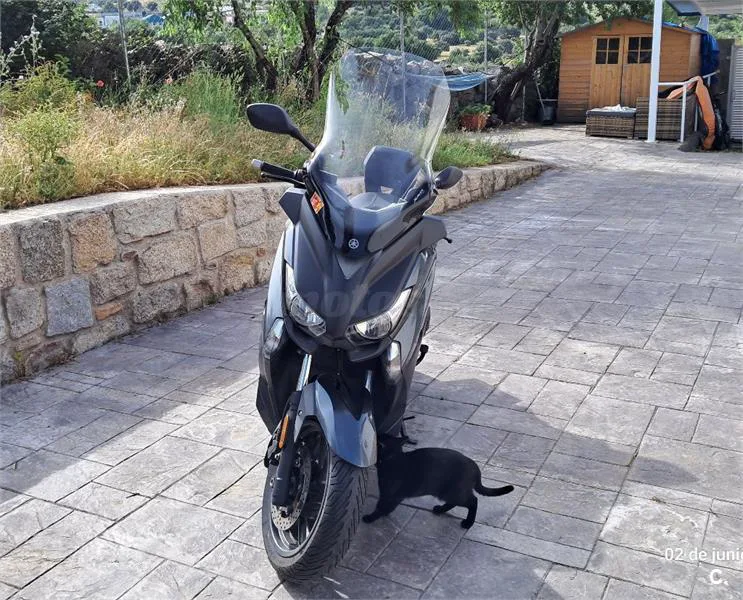 Yamaha XMAX 400 – Vista 2