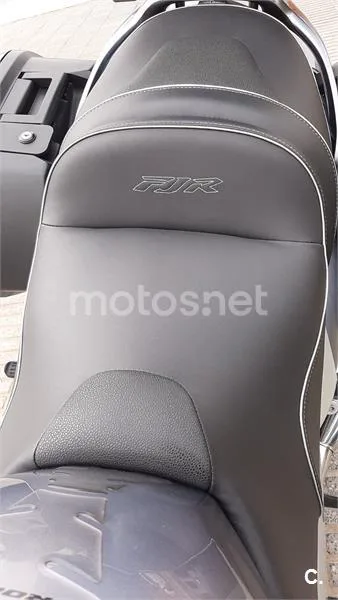 Yamaha FJR 1300 – Vista 11
