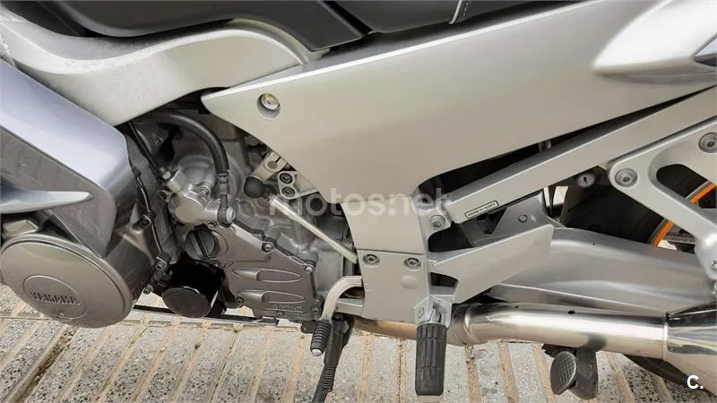 Yamaha FJR 1300 – Vista 9