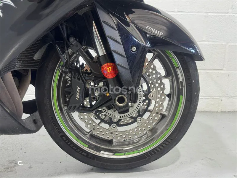 Kawasaki ZZR 1400 – Vista 12