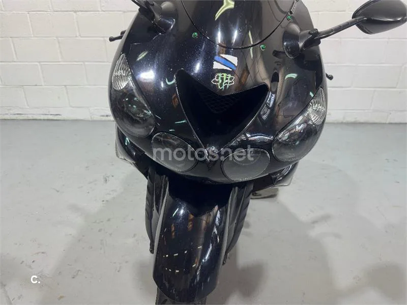 Kawasaki ZZR 1400 – Vista 20