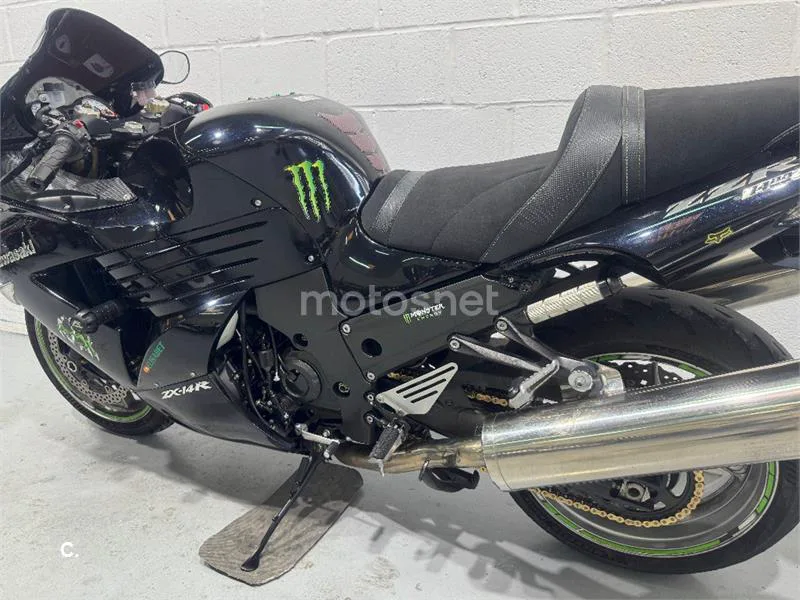 Kawasaki ZZR 1400 – Vista 26
