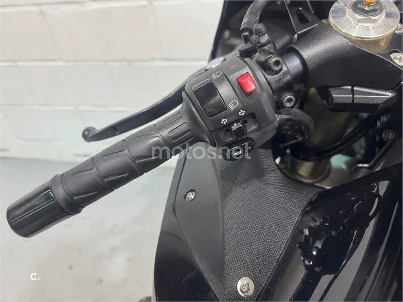 Kawasaki ZZR 1400 – Vista 28