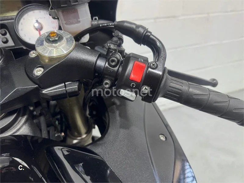 Kawasaki ZZR 1400 – Vista 29