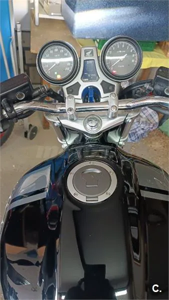 Honda CB 1100 – Vista 3