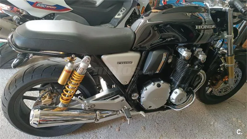 Honda CB 1100 – Vista 4