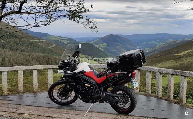 Triumph Tiger 800 XC – Vista 2