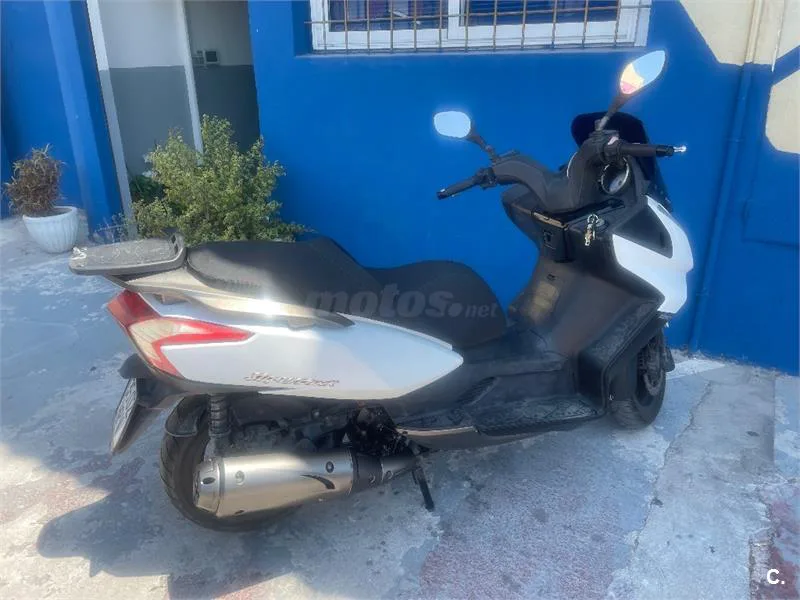 Kymco Super Dink 125 – Vista 4