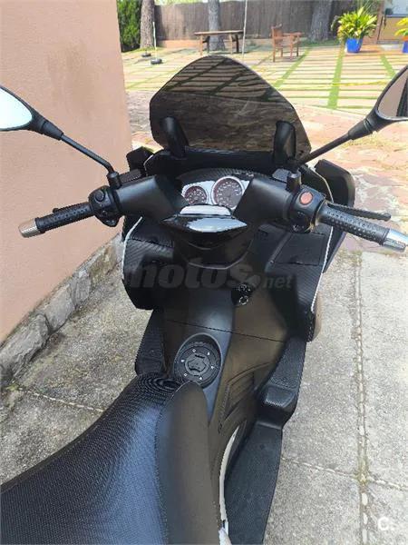 Aprilia SR Max 300 – Vista 4