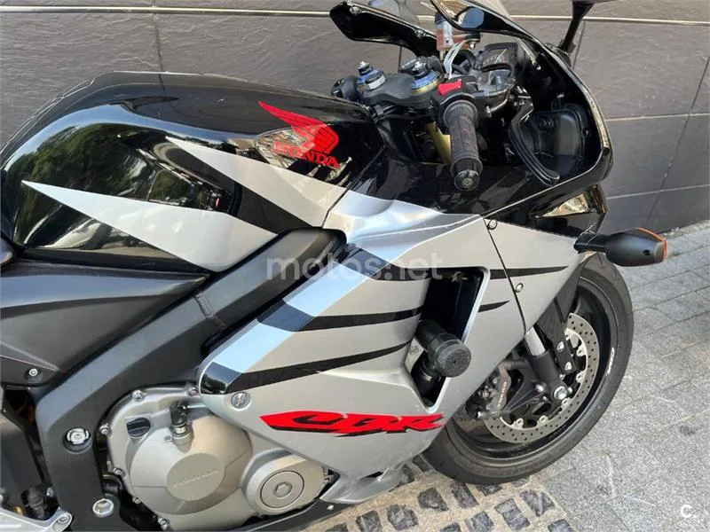 Honda CBR600RR - Vista 6