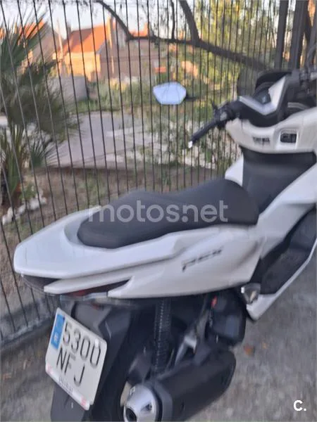 Honda PCX 125 – Vista 5