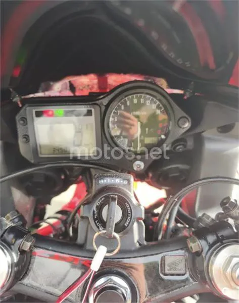 Honda CBR 600 F Sport – Vista 3