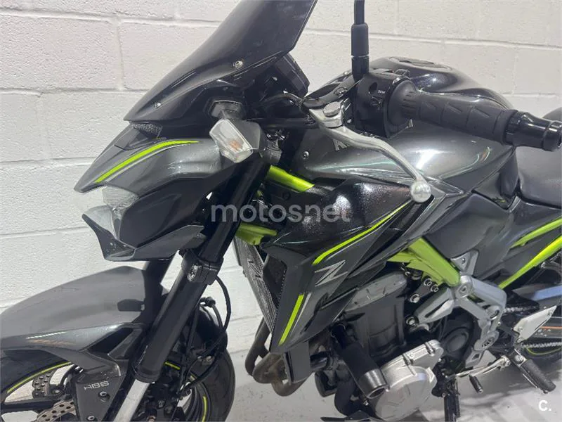 Kawasaki Z900 – Vista 21